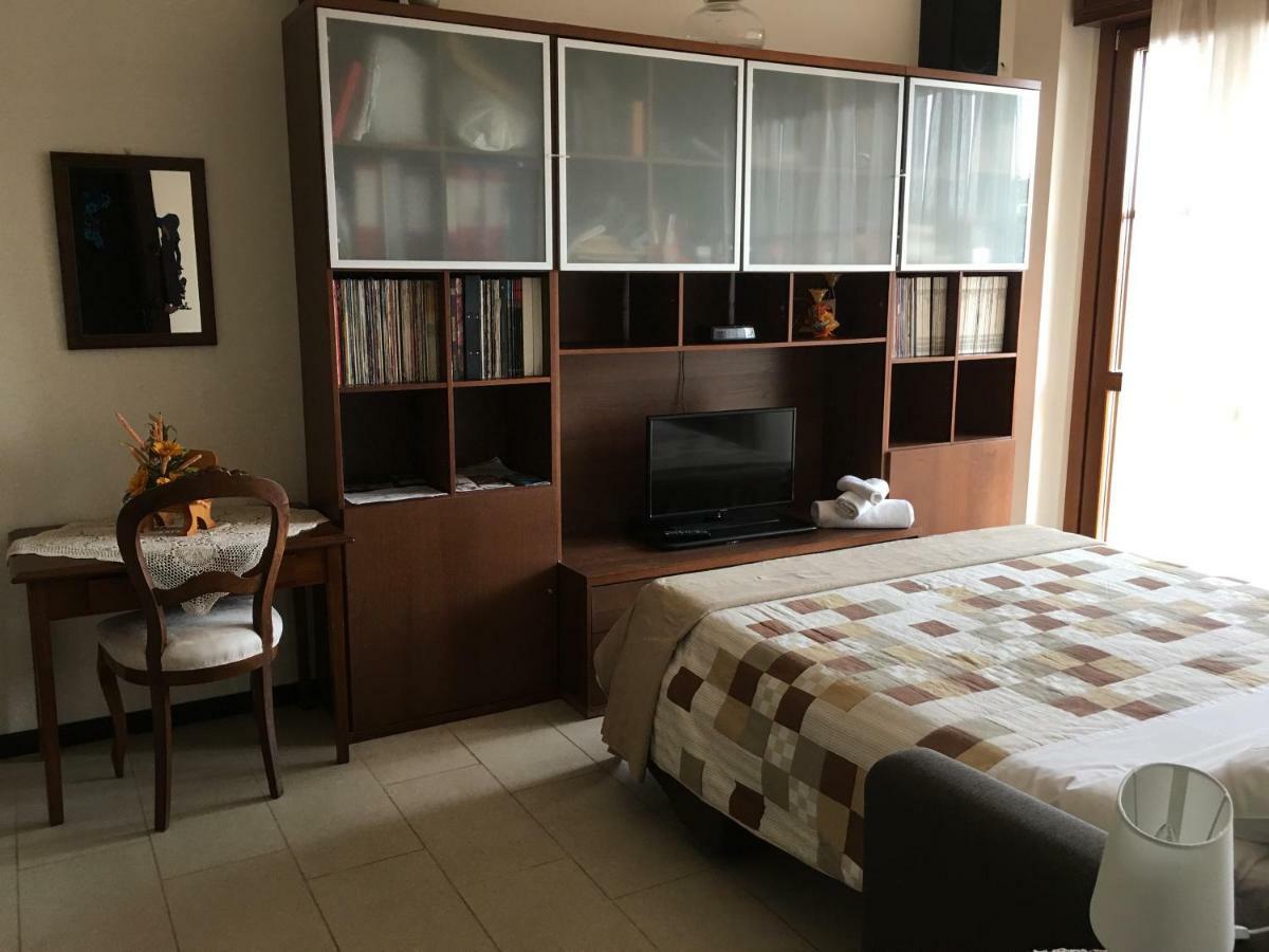 Suite Carpiano Melegnano Εξωτερικό φωτογραφία